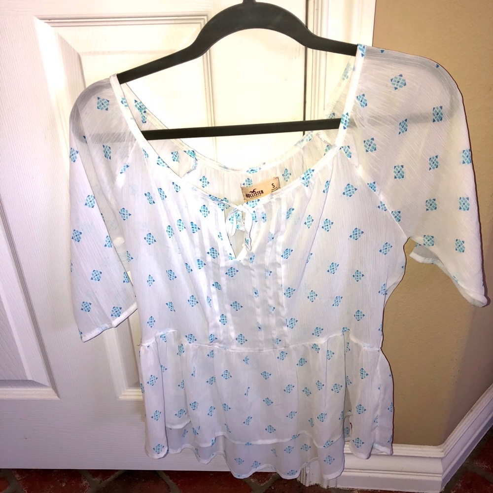 Sheer Hollister top